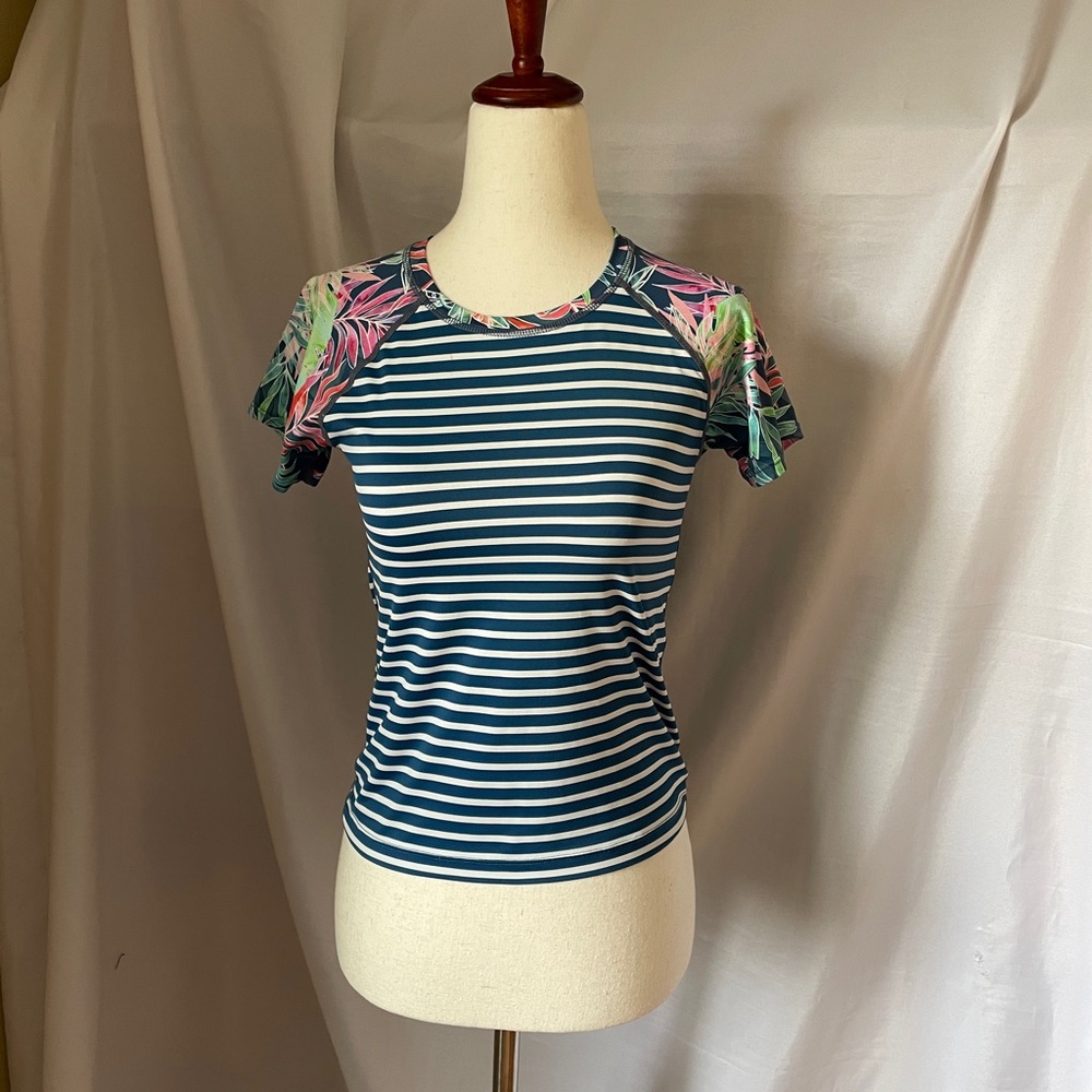 Athleta Girl rashguard, size 10/12